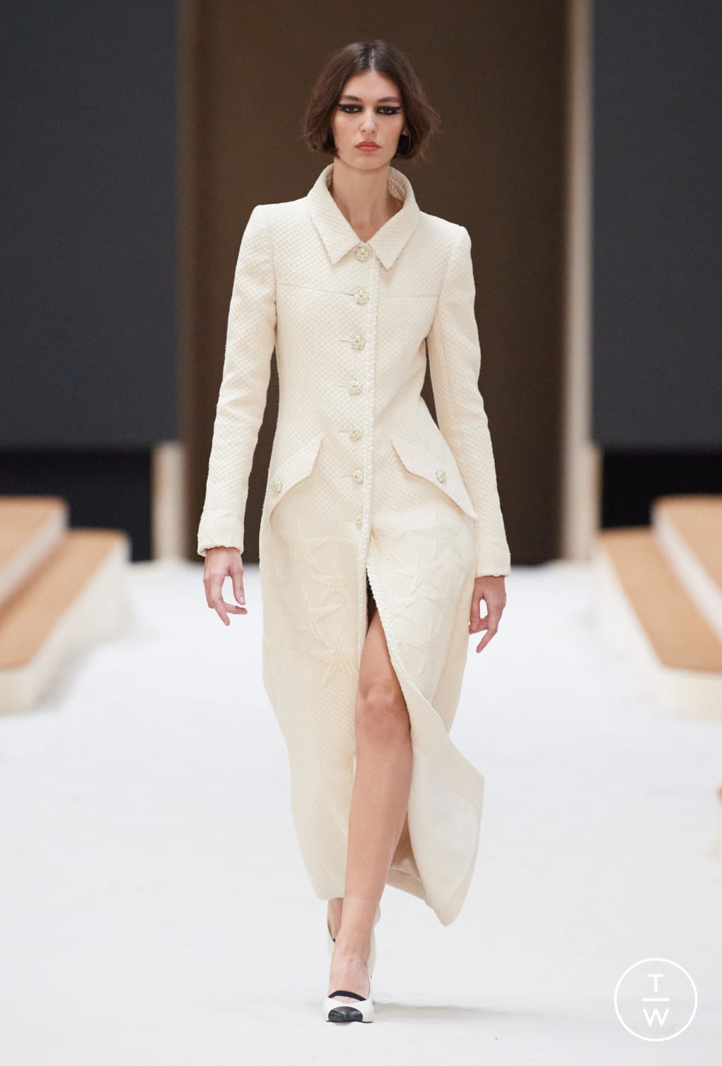 Fashion Week Paris Spring/Summer 2022 look 7 from the Chanel collection 高级定制
