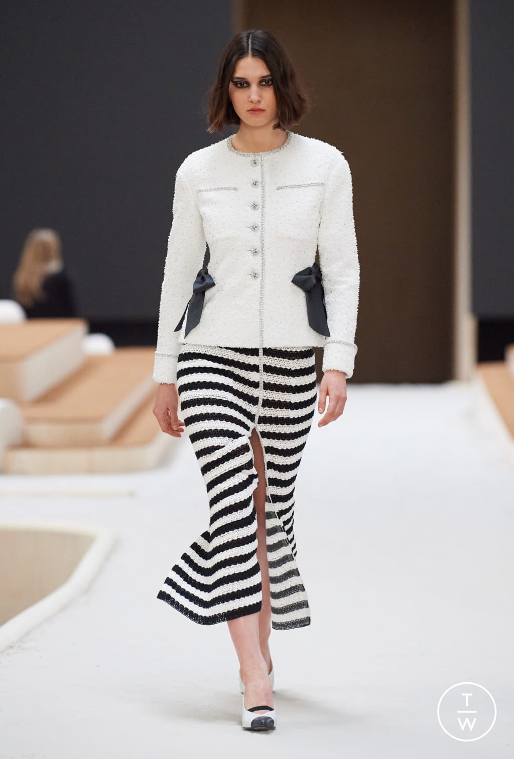Fashion Week Paris Spring/Summer 2022 look 18 de la collection Chanel couture