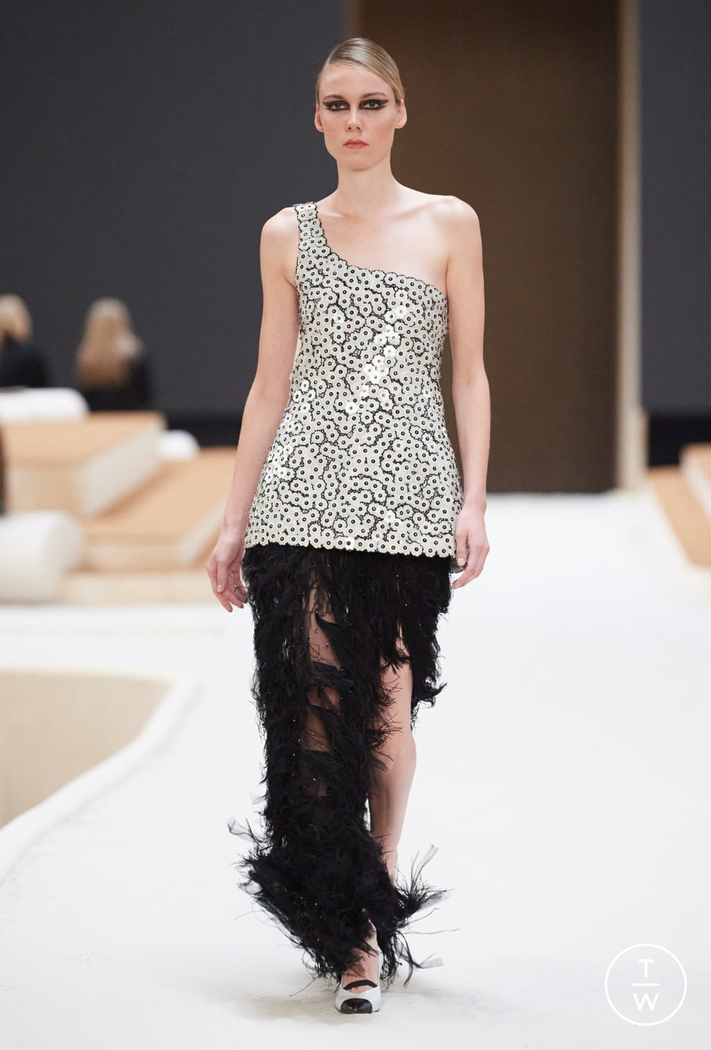 Fashion Week Paris Spring/Summer 2022 look 38 de la collection Chanel couture