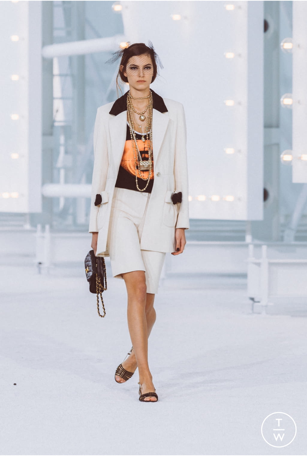 Fashion Week Paris Spring/Summer 2021 look 36 de la collection Chanel womenswear