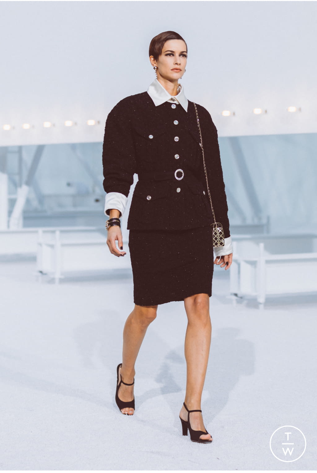 Fashion Week Paris Spring/Summer 2021 look 45 from the Chanel collection womenswear