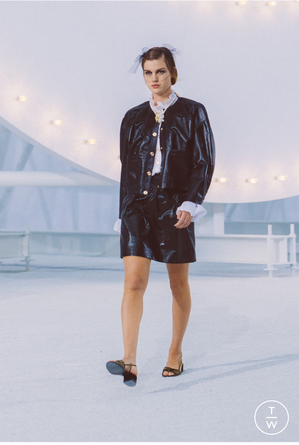 Fashion Week Paris Spring/Summer 2021 look 23 from the Chanel collection 女装