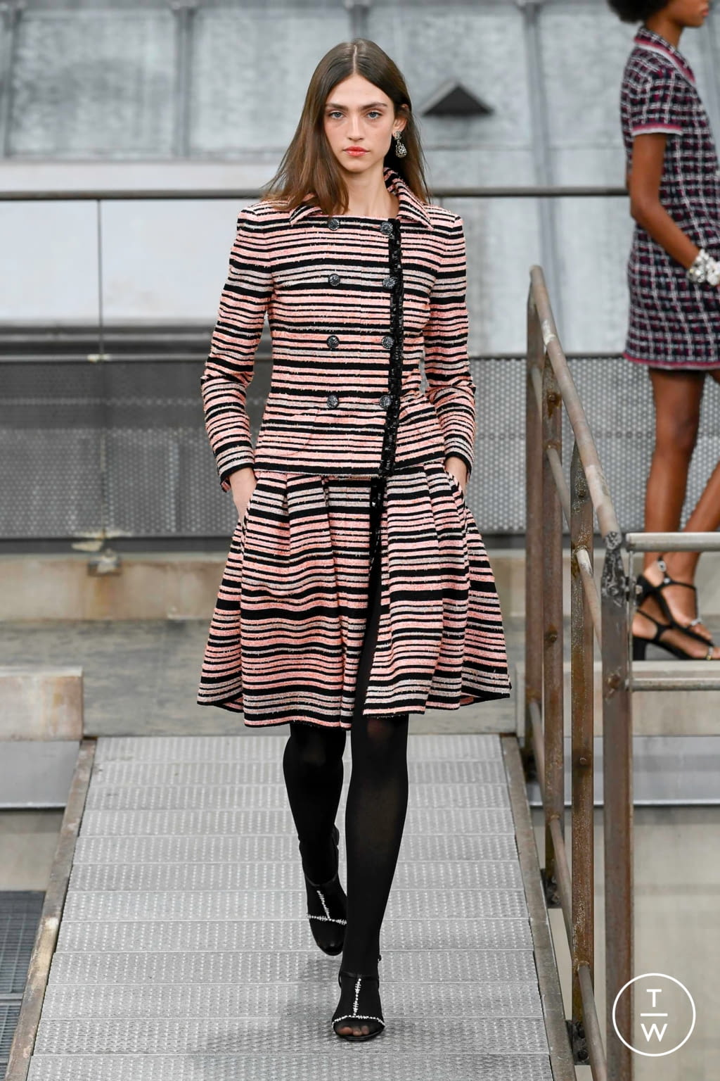 Fashion Week Paris Spring/Summer 2020 look 19 from the Chanel collection womenswear