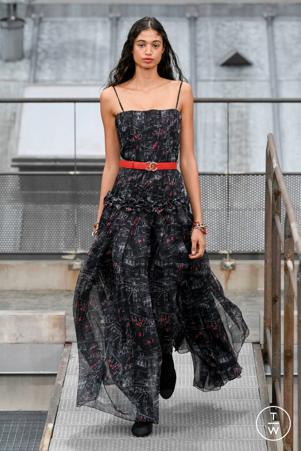 Fashion Week Paris Spring/Summer 2020 look 33 from the Chanel collection womenswear