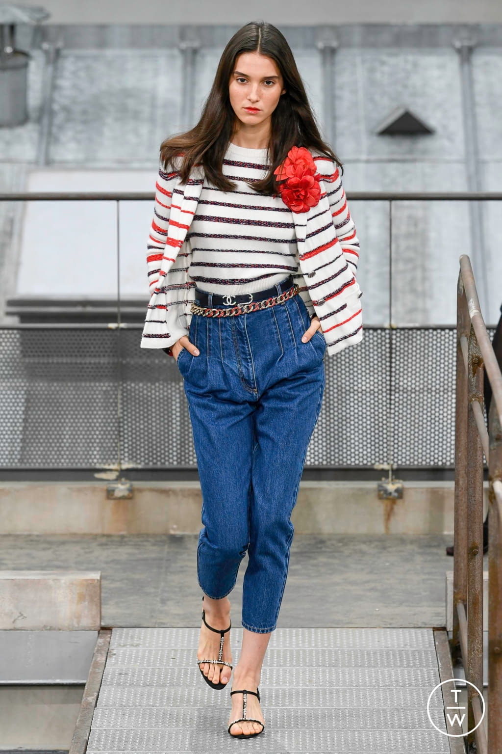 Fashion Week Paris Spring/Summer 2020 look 36 from the Chanel collection womenswear