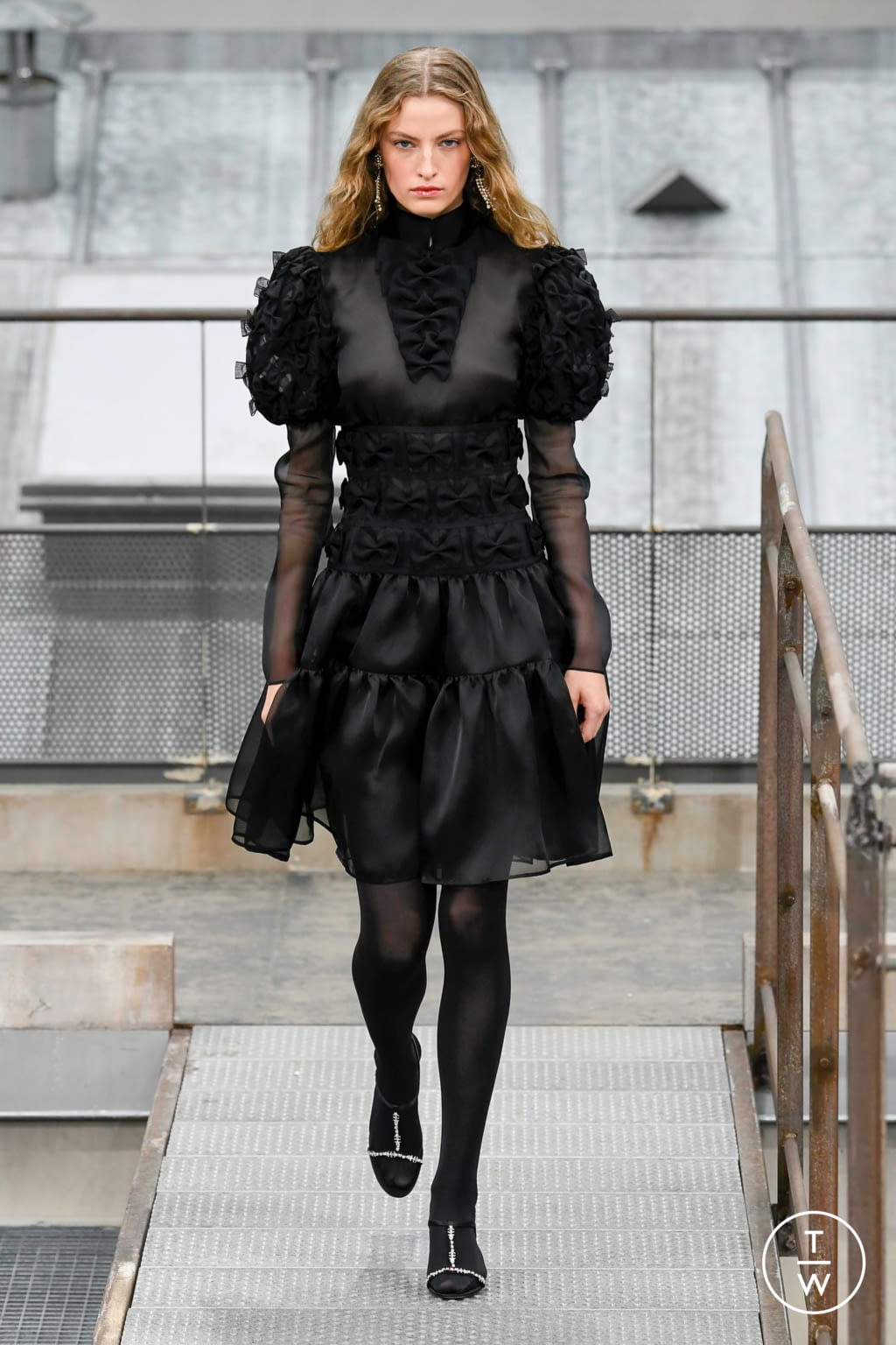 Fashion Week Paris Spring/Summer 2020 look 79 from the Chanel collection womenswear