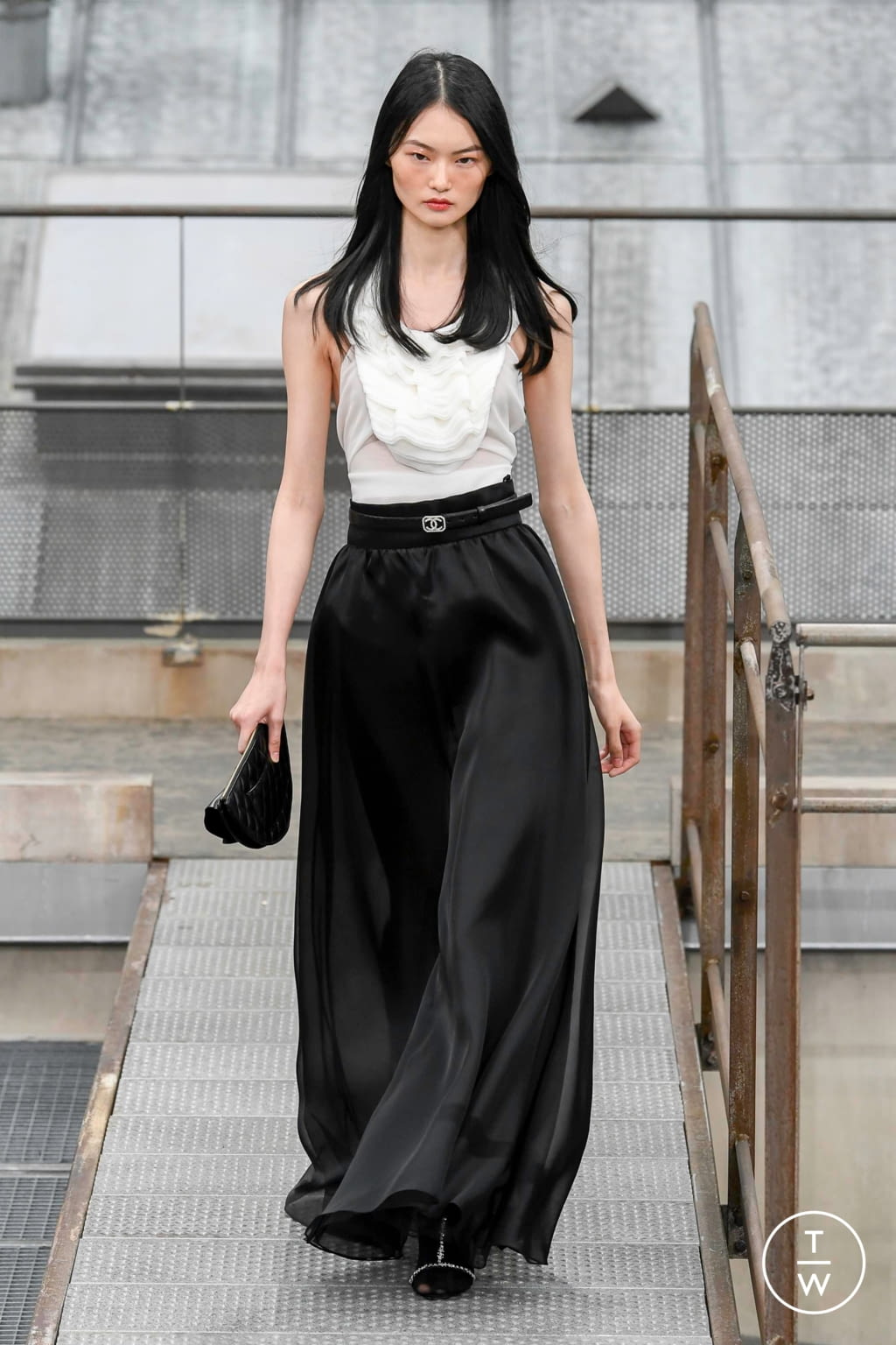 Fashion Week Paris Spring/Summer 2020 look 81 from the Chanel collection womenswear