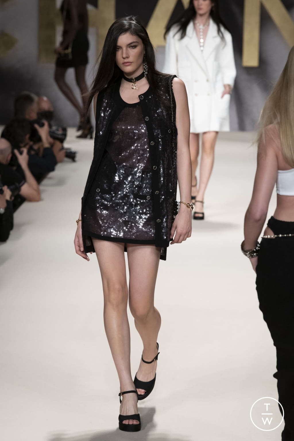 Fashion Week Paris Spring/Summer 2022 look 10 from the Chanel collection 女装