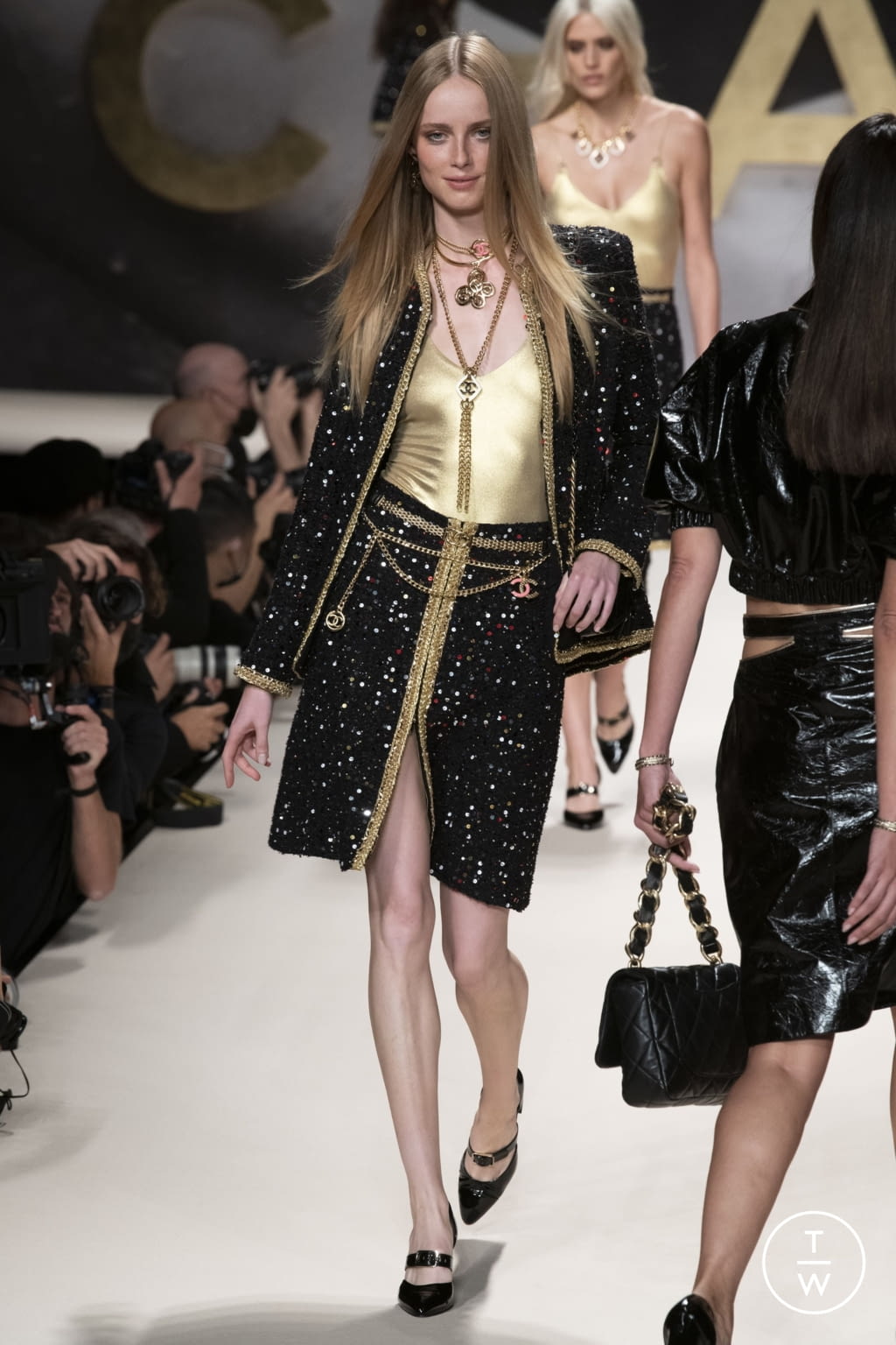 Fashion Week Paris Spring/Summer 2022 look 15 from the Chanel collection 女装