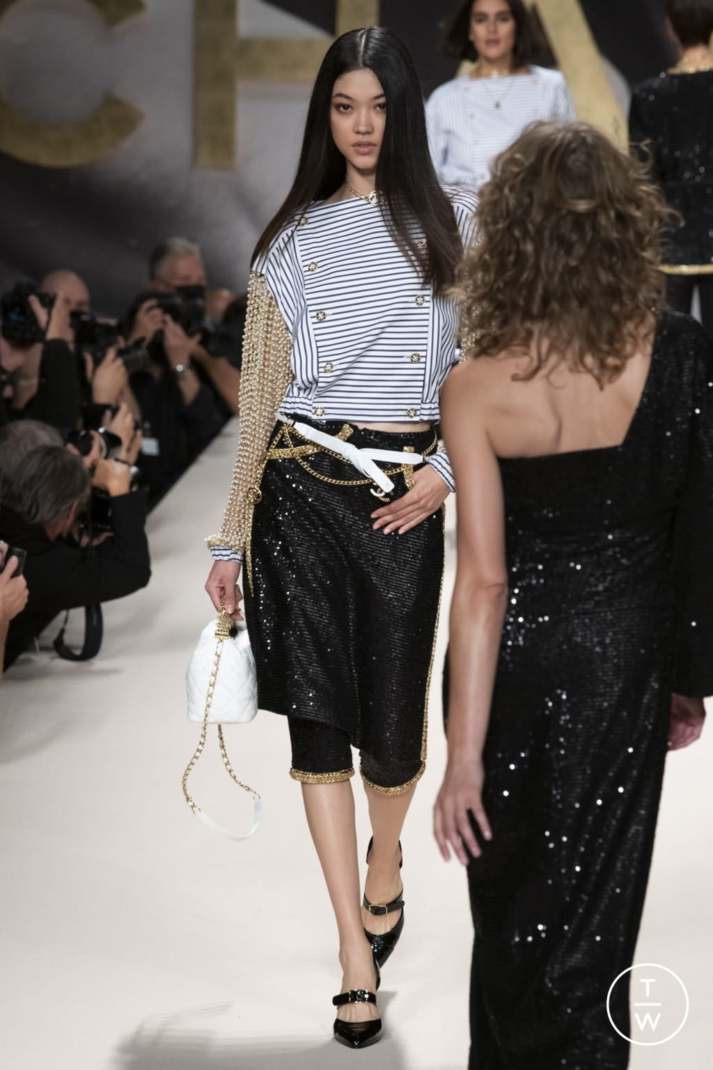 Fashion Week Paris Spring/Summer 2022 look 20 from the Chanel collection 女装
