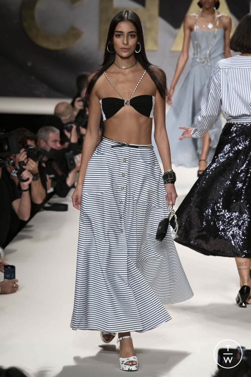 Fashion Week Paris Spring/Summer 2022 look 22 de la collection Chanel womenswear