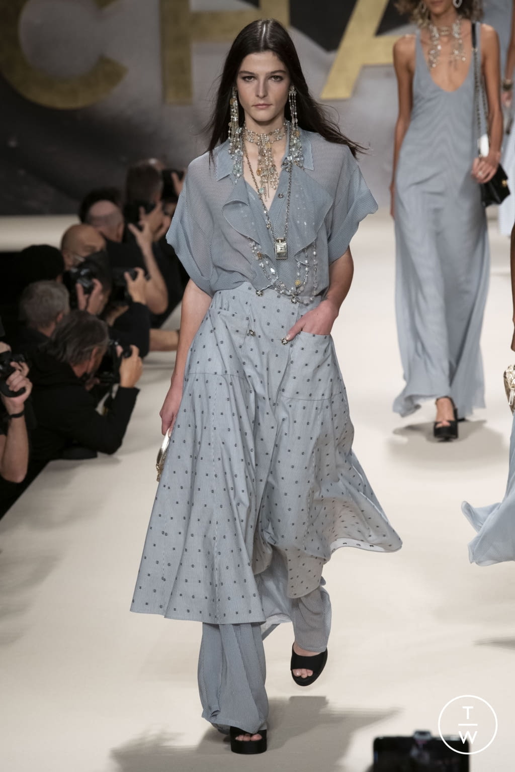 Fashion Week Paris Spring/Summer 2022 look 24 from the Chanel collection 女装