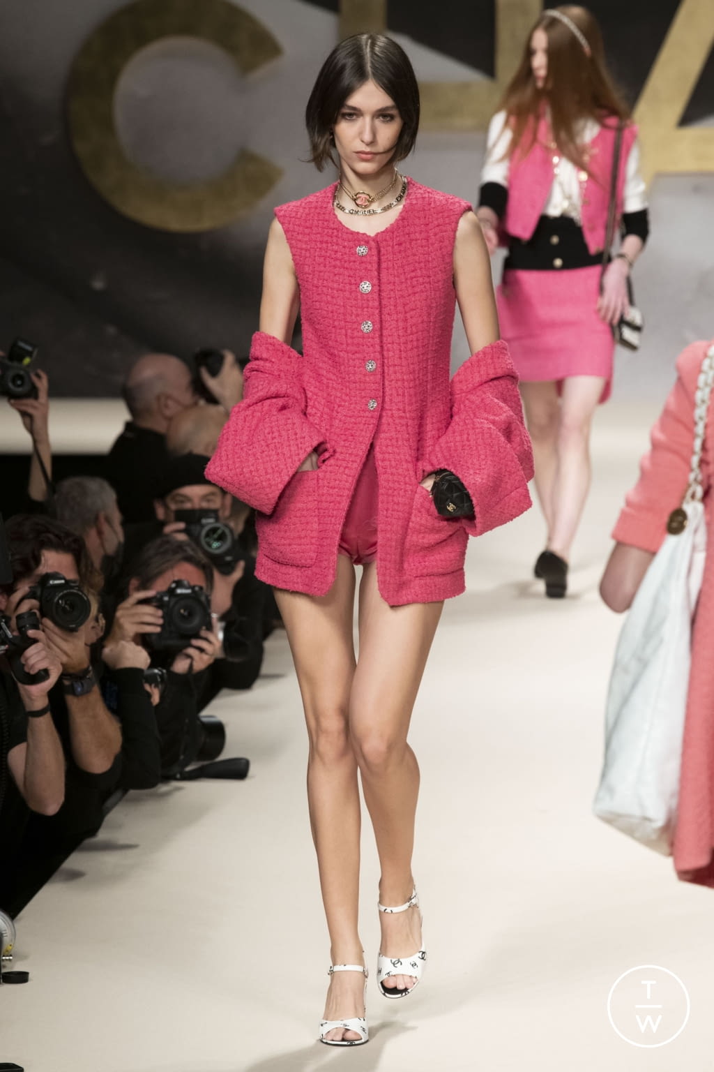 Fashion Week Paris Spring/Summer 2022 look 44 from the Chanel collection 女装