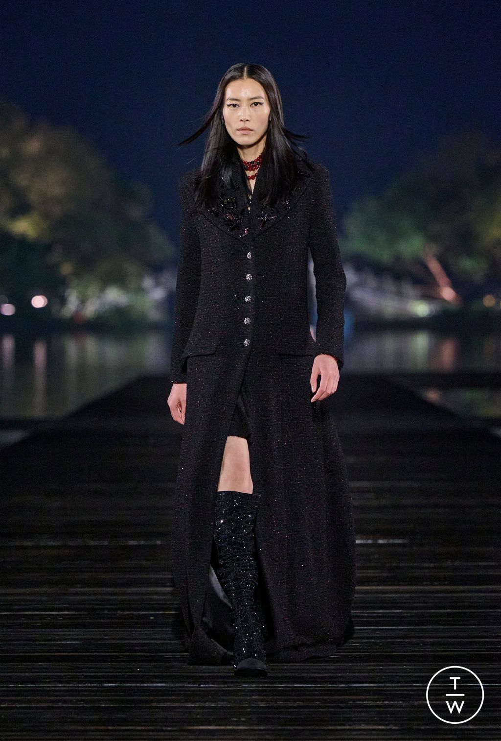 Fashion Week Paris Pre-Fall 2025 look 1 from the Chanel collection womenswear