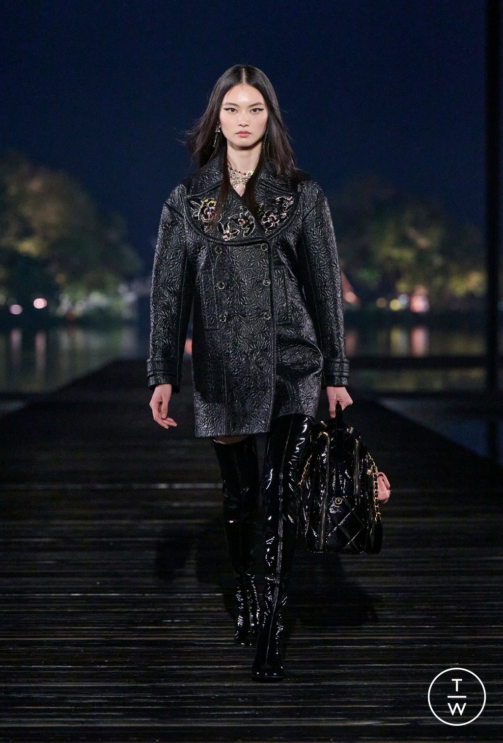 Fashion Week Paris Pre-Fall 2025 look 4 from the Chanel collection womenswear