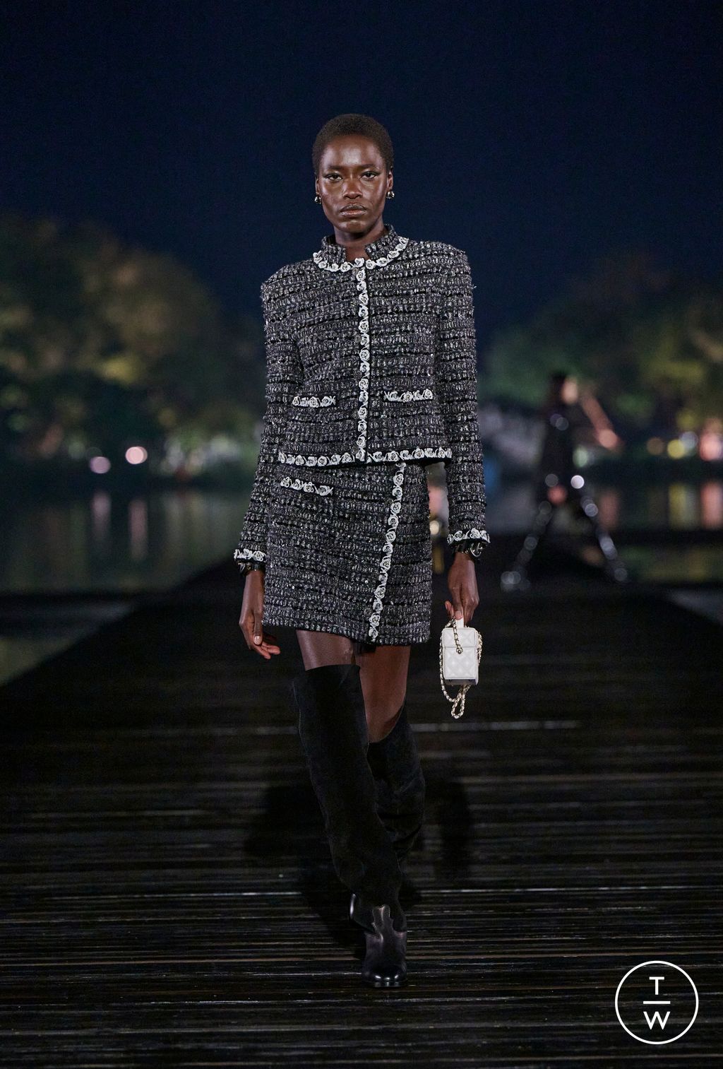 Fashion Week Paris Pre-Fall 2025 look 10 from the Chanel collection womenswear