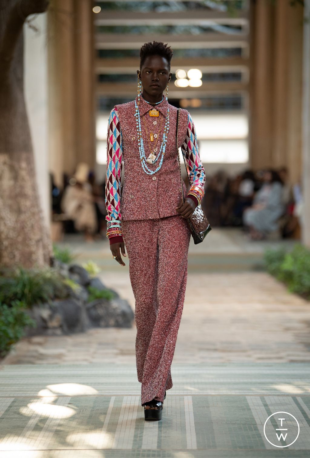 Fashion Week Paris Pre-Fall 2023 look 12 from the Chanel collection 女装