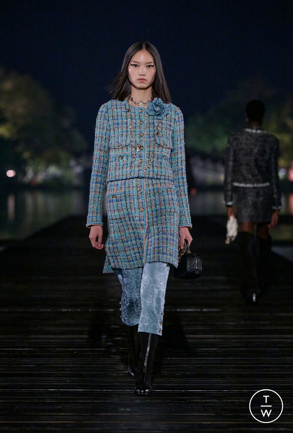 Fashion Week Paris Pre-Fall 2025 look 23 from the Chanel collection 女装
