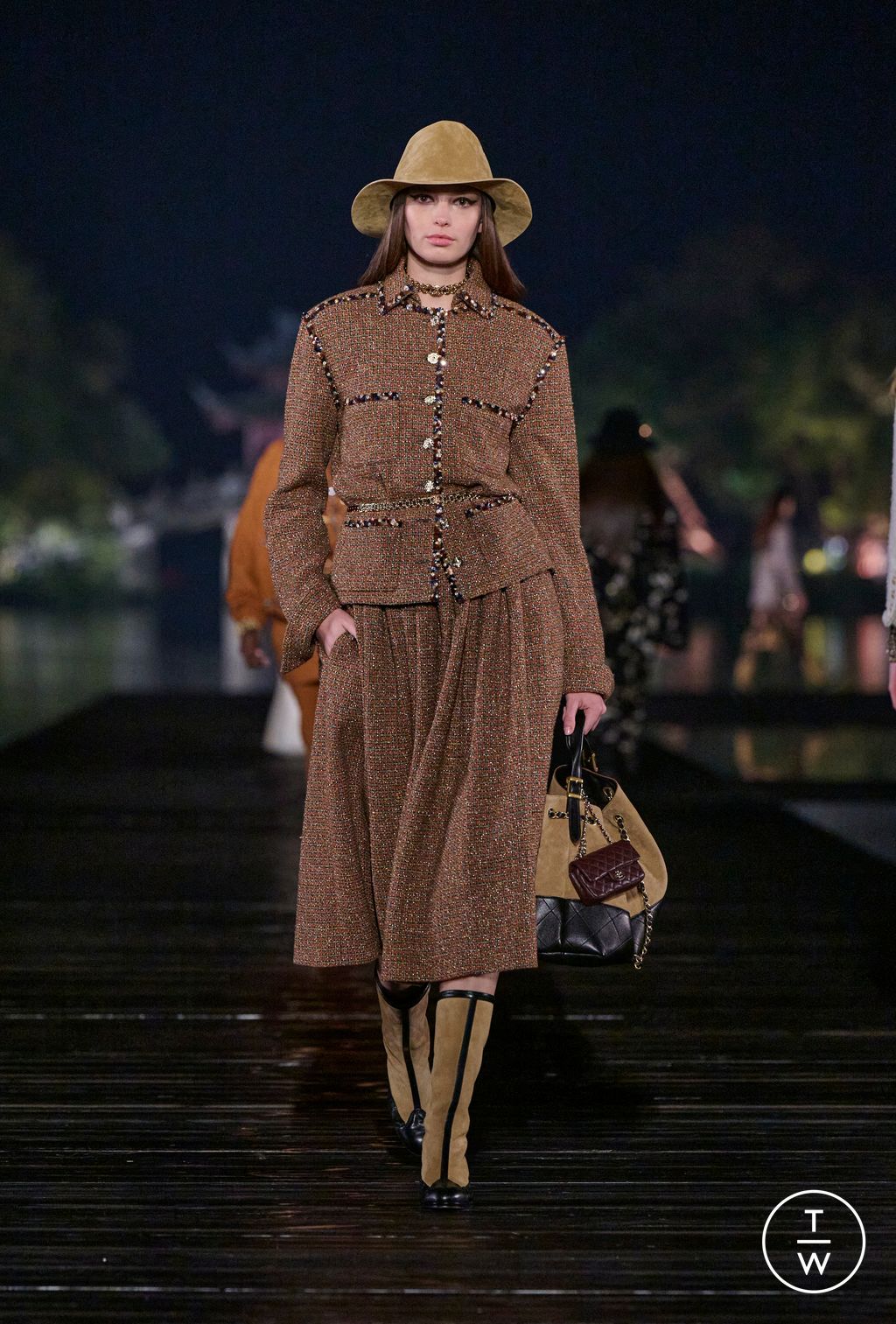 Fashion Week Paris Pre-Fall 2025 look 29 from the Chanel collection 女装