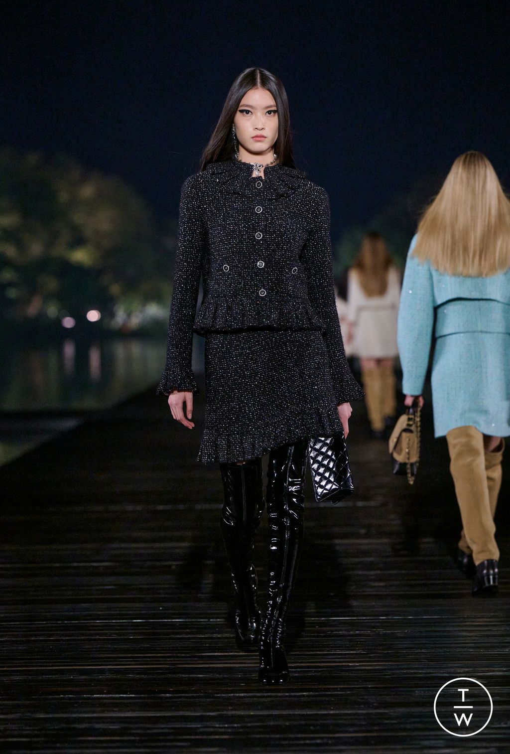 Fashion Week Paris Pre-Fall 2025 look 35 from the Chanel collection womenswear