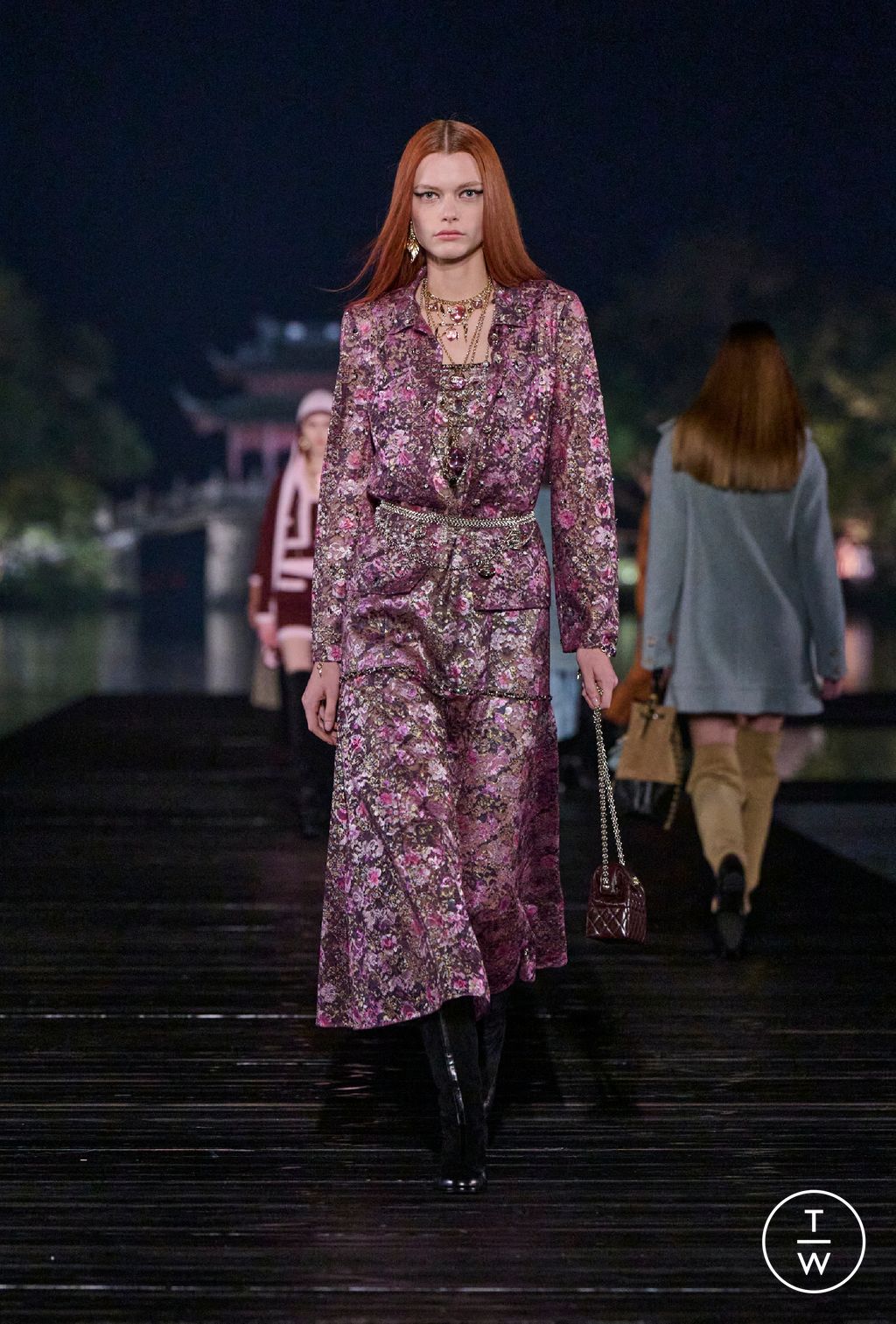 Fashion Week Paris Pre-Fall 2025 look 39 from the Chanel collection womenswear