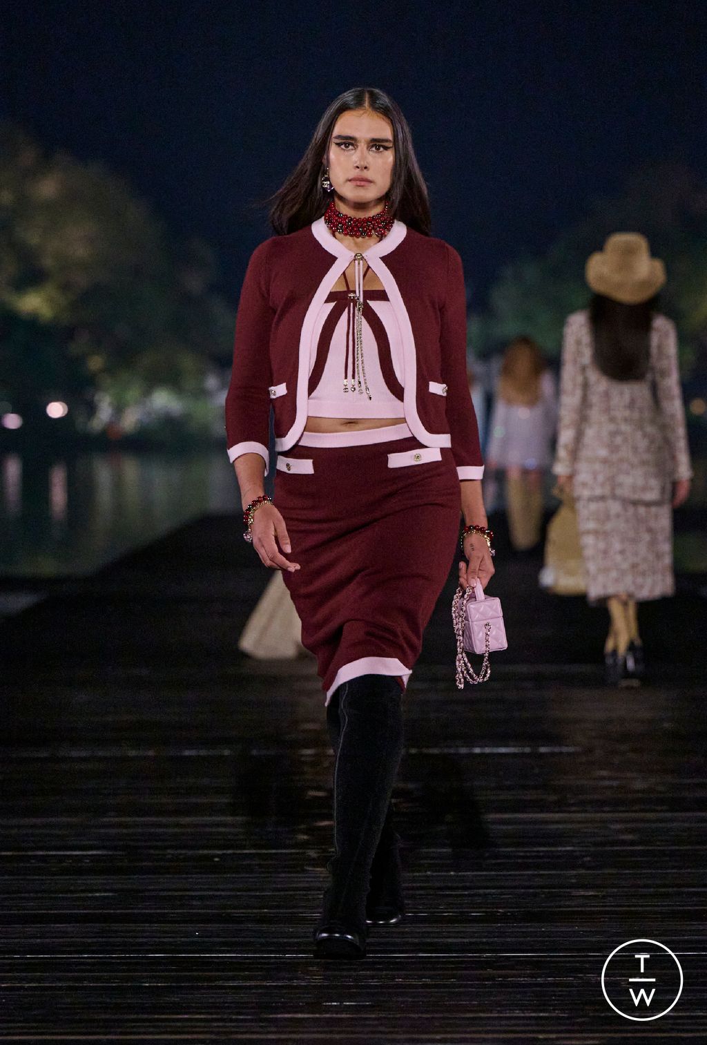 Fashion Week Paris Pre-Fall 2025 look 41 from the Chanel collection womenswear