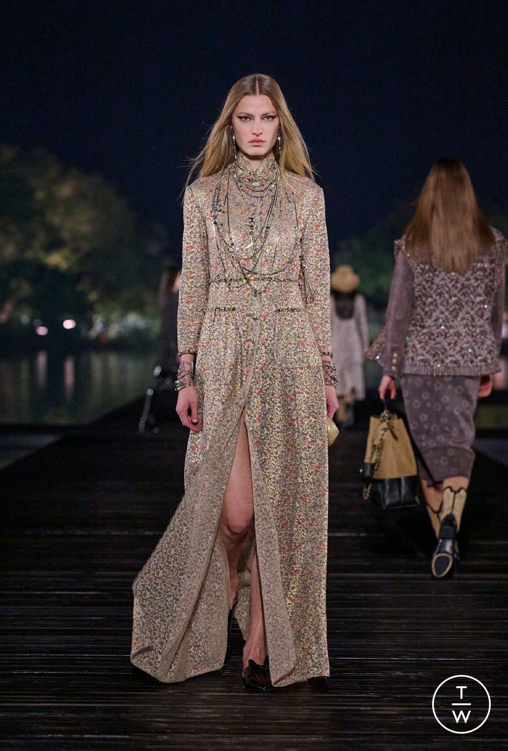 Fashion Week Paris Pre-Fall 2025 look 42 from the Chanel collection womenswear