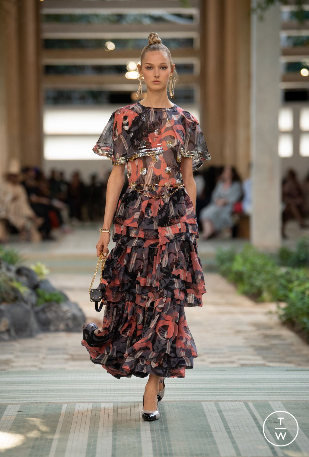 Fashion Week Paris Pre-Fall 2023 look 47 from the Chanel collection 女装