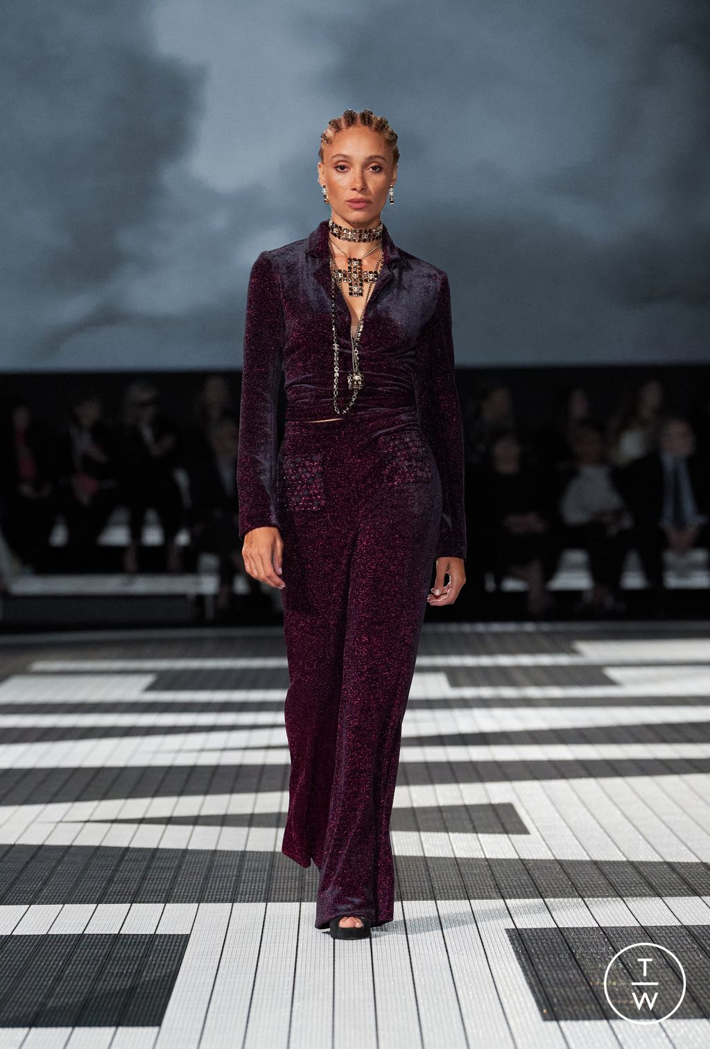 Fashion Week Paris Resort 2024 look 47 de la collection Chanel womenswear