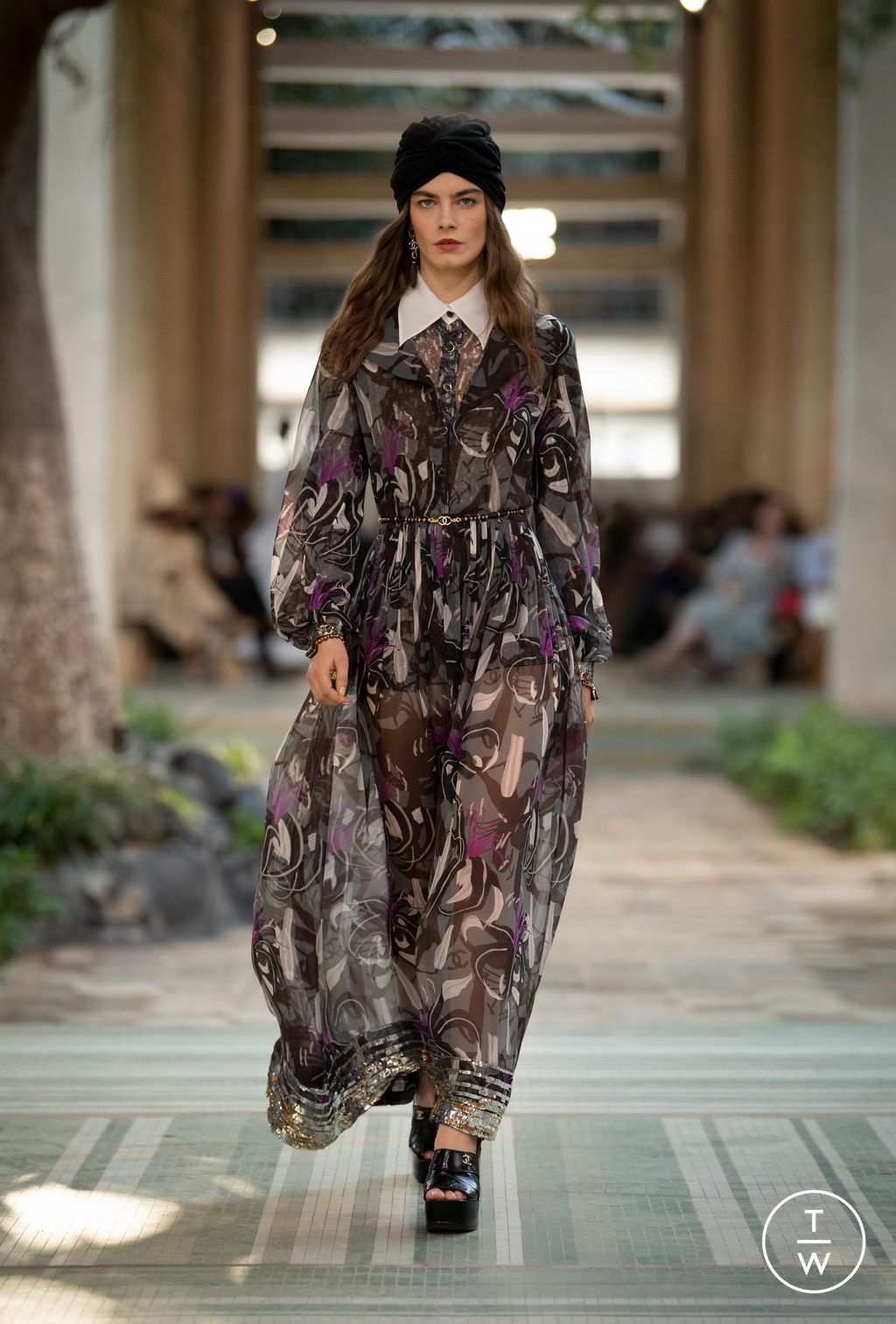 Fashion Week Paris Pre-Fall 2023 look 48 from the Chanel collection 女装