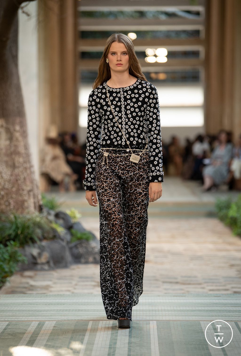 Fashion Week Paris Pre-Fall 2023 look 57 from the Chanel collection womenswear