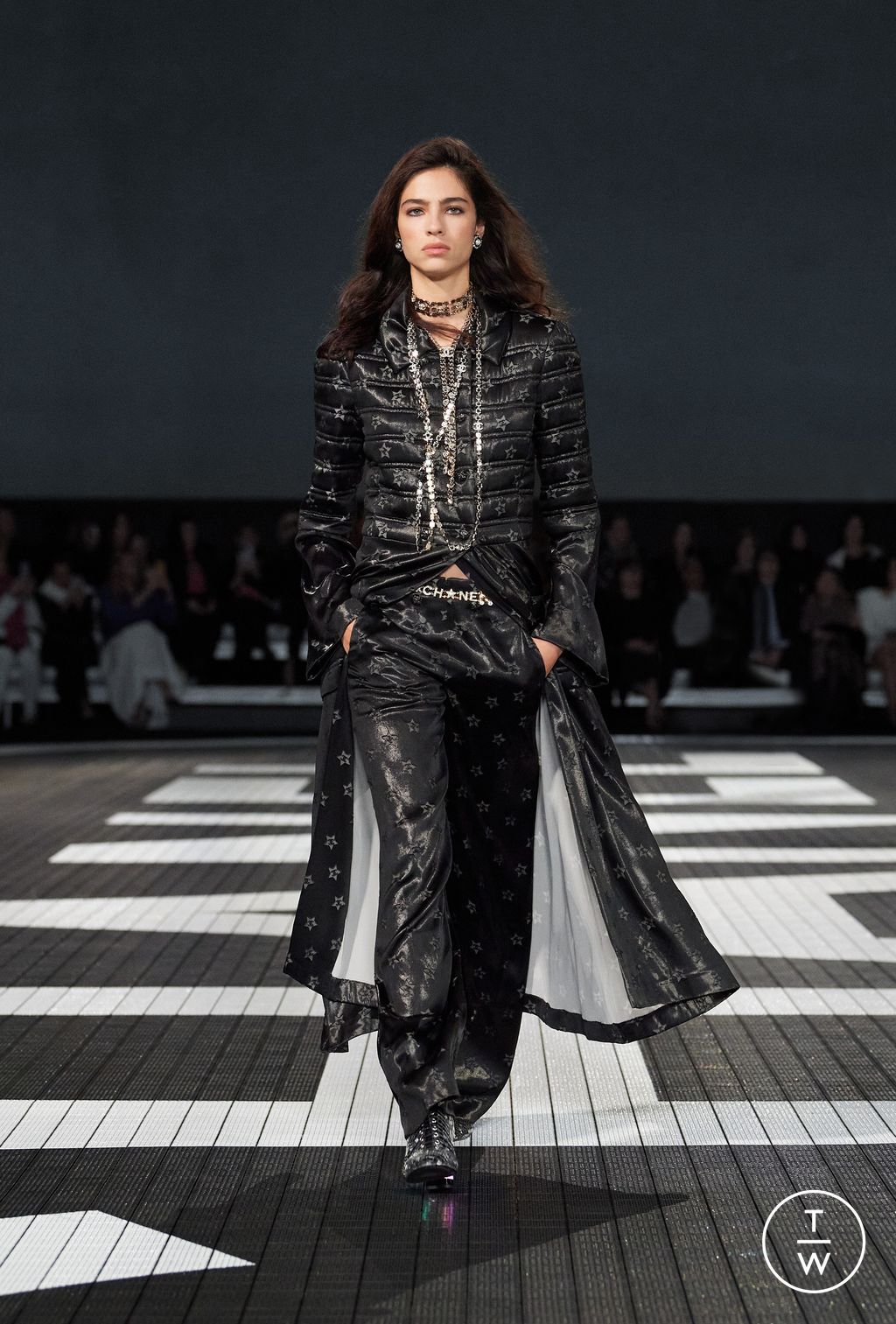 Fashion Week Paris Resort 2024 look 69 from the Chanel collection womenswear