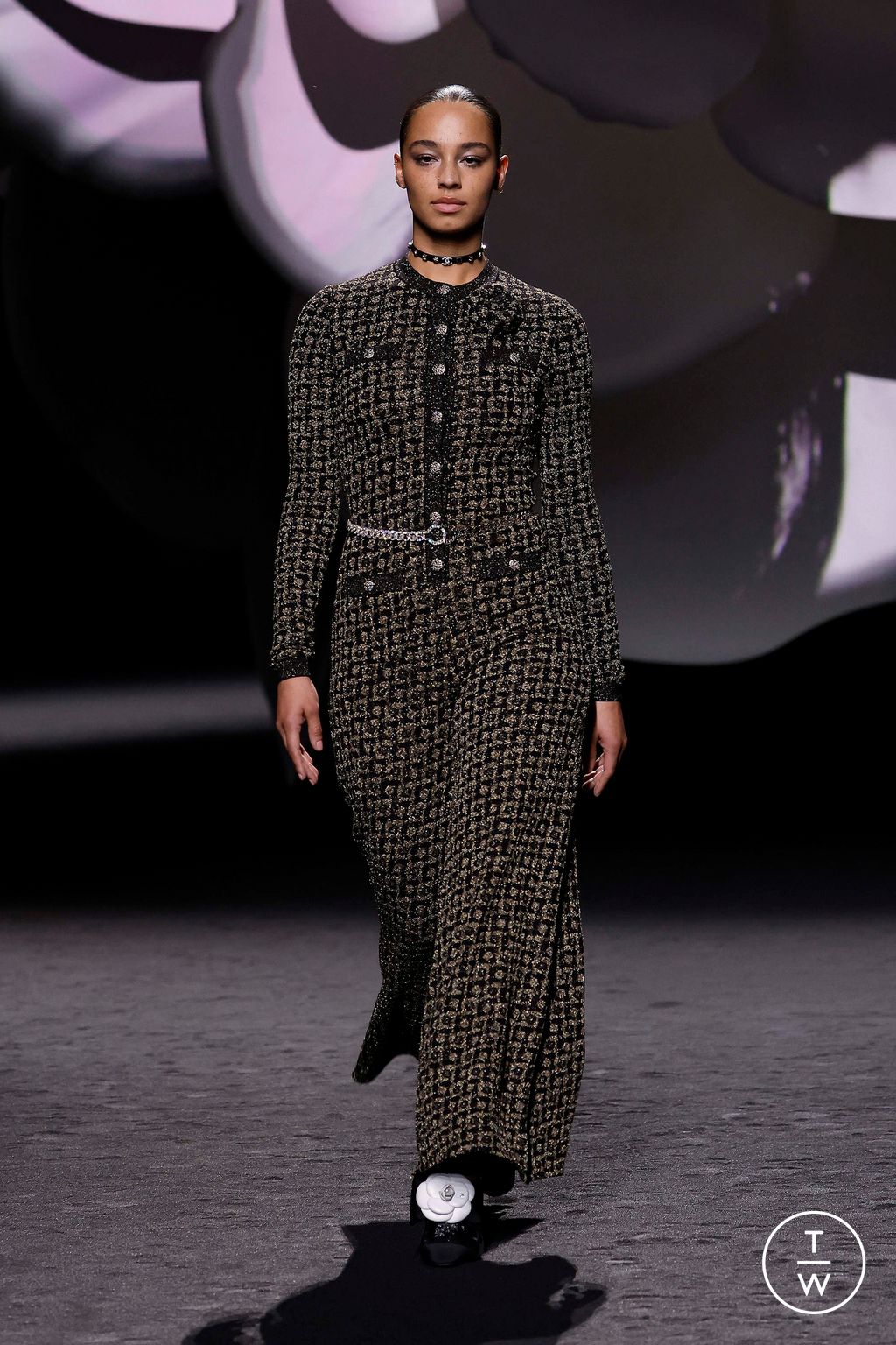 Fashion Week Paris Fall/Winter 2023 look 38 de la collection Chanel womenswear