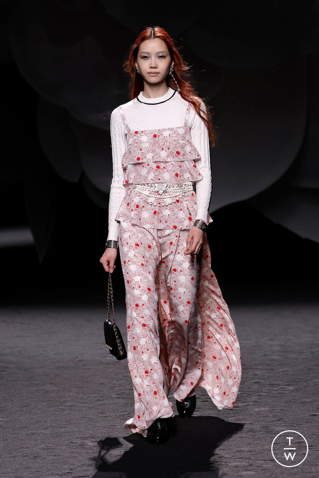 Fashion Week Paris Fall/Winter 2023 look 62 de la collection Chanel womenswear