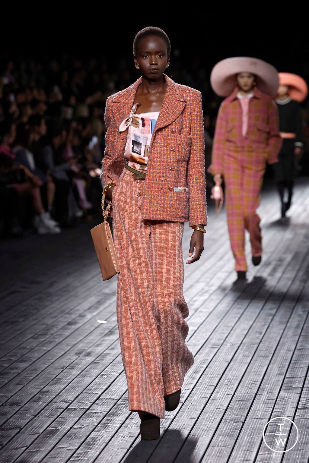 Fashion Week Paris Fall/Winter 2024 look 41 de la collection Chanel womenswear