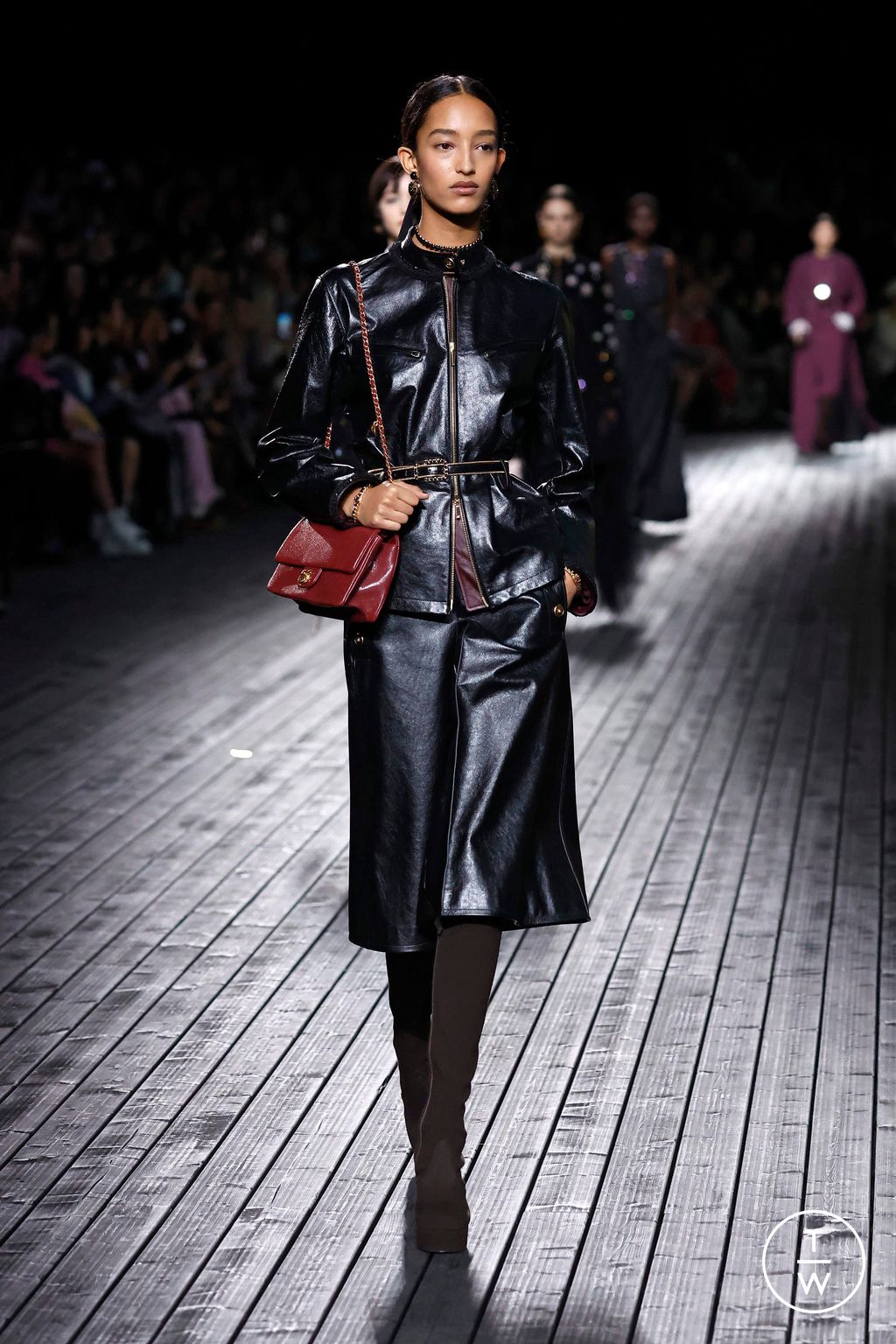 Fashion Week Paris Fall/Winter 2024 look 54 from the Chanel collection 女装