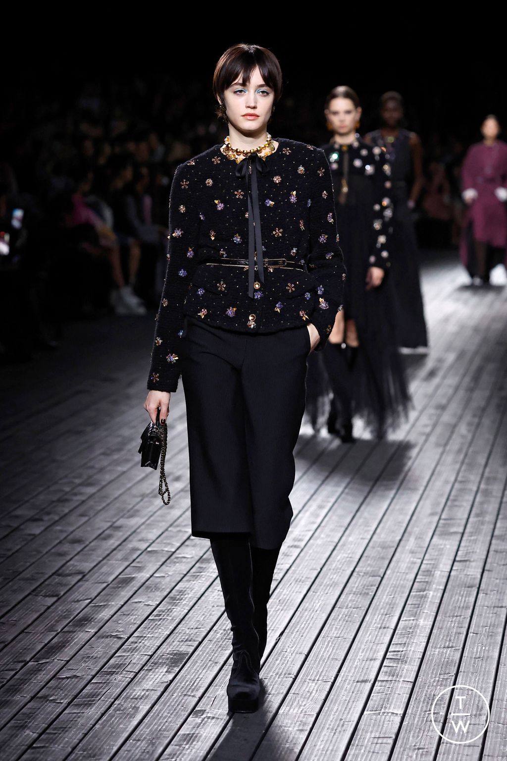 Fashion Week Paris Fall/Winter 2024 look 55 from the Chanel collection womenswear