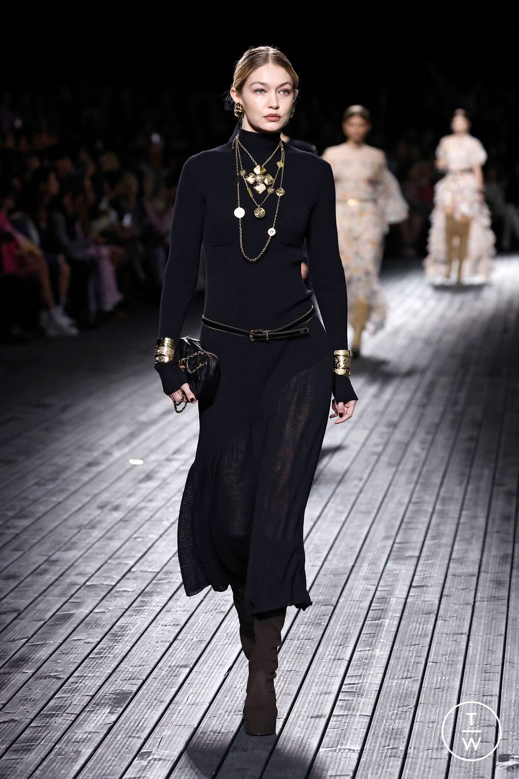 Fashion Week Paris Fall/Winter 2024 look 62 de la collection Chanel womenswear