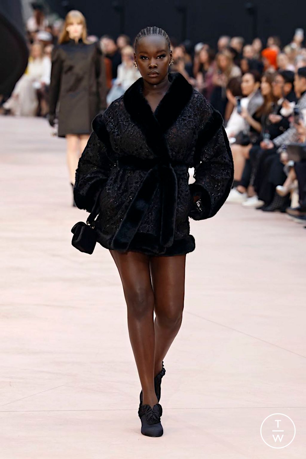 Fashion Week Paris Fall/Winter 2025 look 65 from the Chanel collection womenswear
