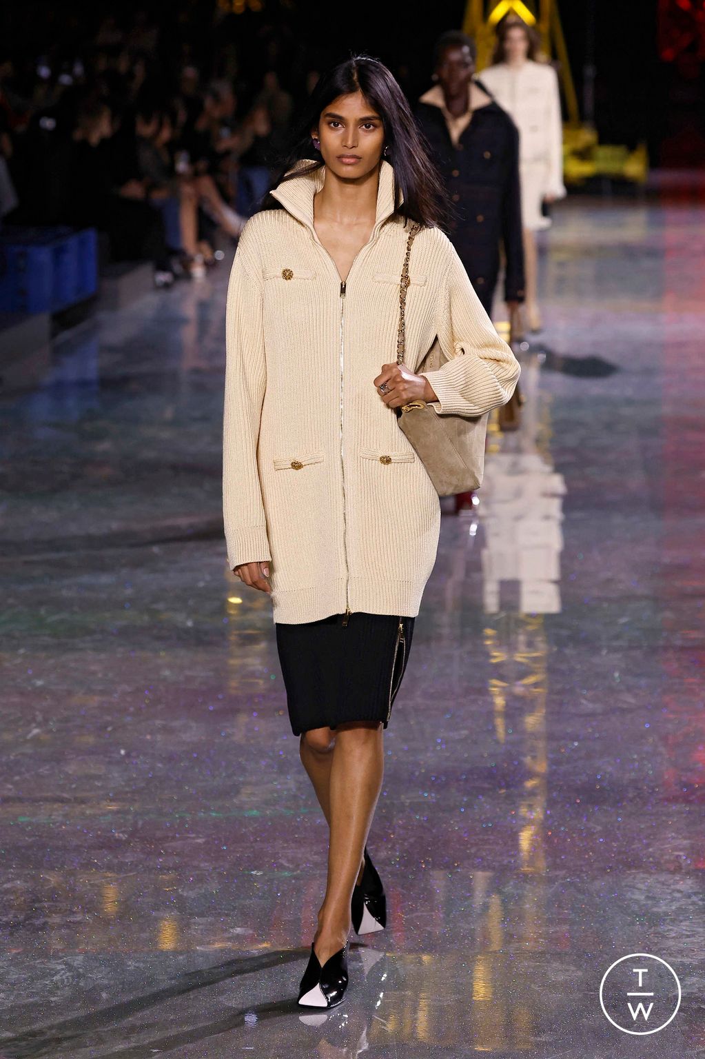 Fashion Week Paris Fall/Winter 2026 look 2 from the Chanel collection 女装