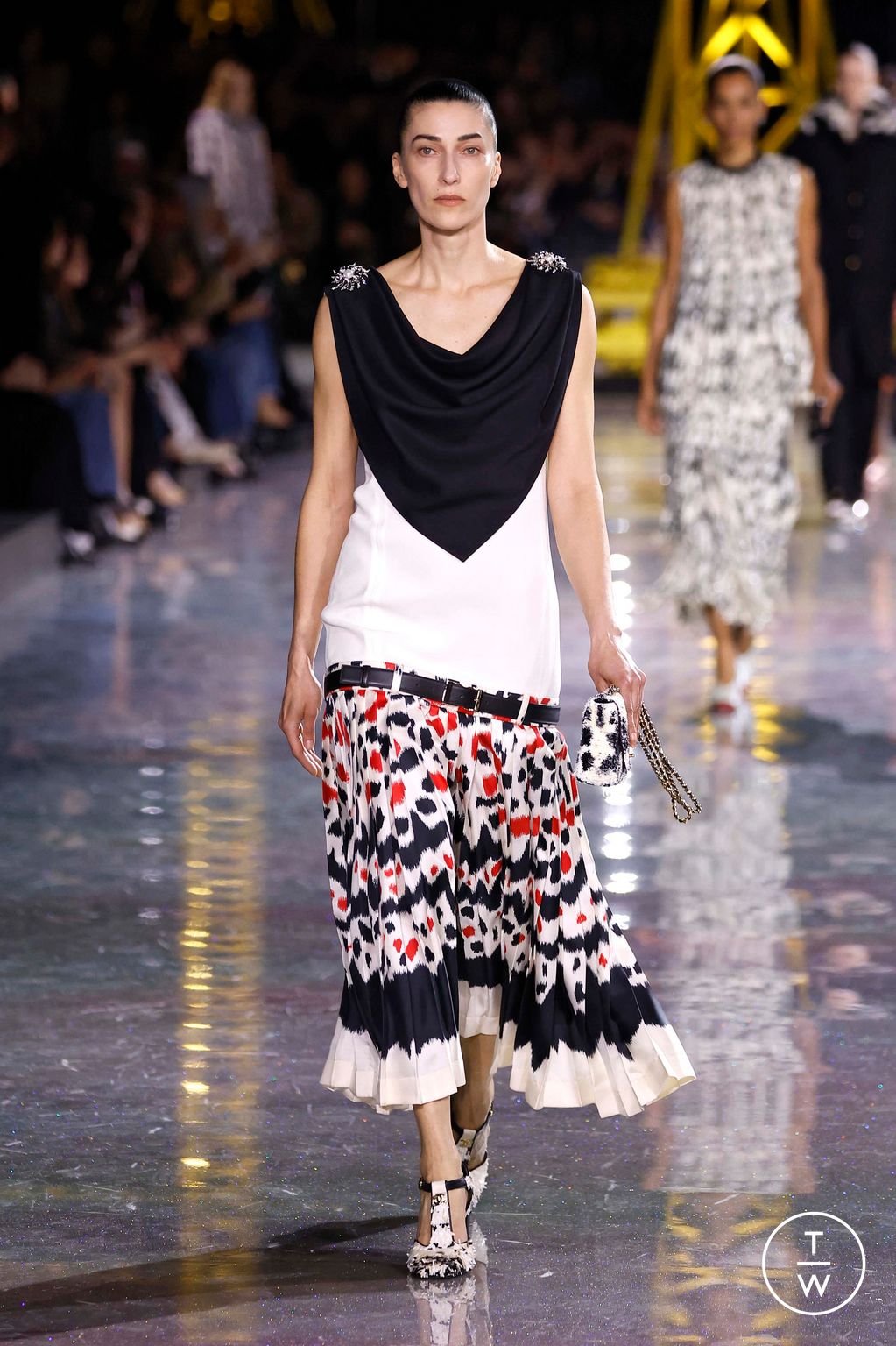 Fashion Week Paris Fall/Winter 2026 look 61 from the Chanel collection womenswear