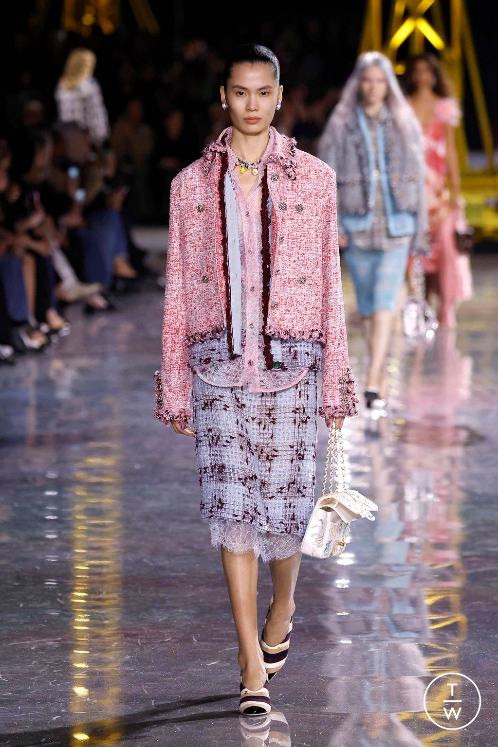 Fashion Week Paris Fall/Winter 2026 look 71 from the Chanel collection 女装