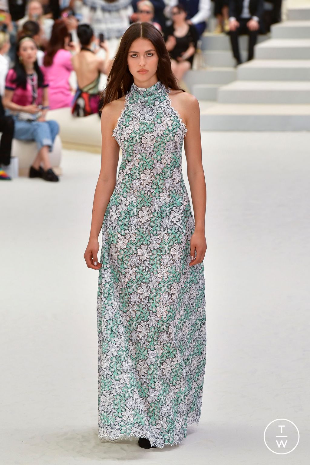 Chanel FW22 couture #30 - Tagwalk: The Fashion Search Engine