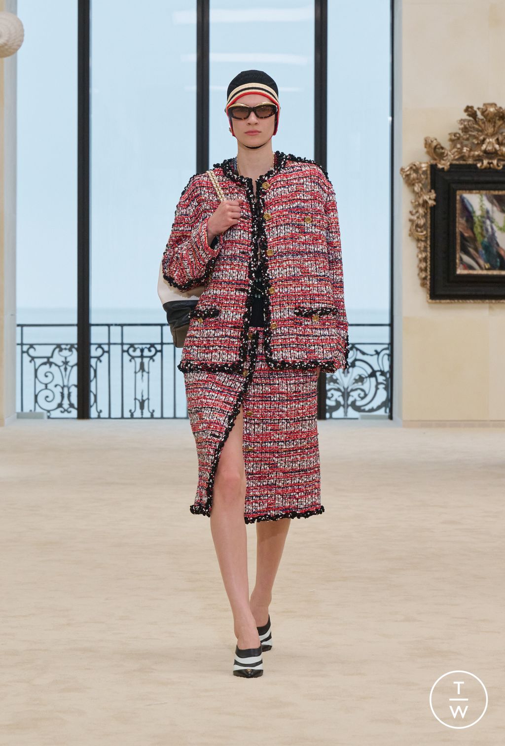 Fashion Week Paris Resort 2027 look 18 de la collection Chanel womenswear