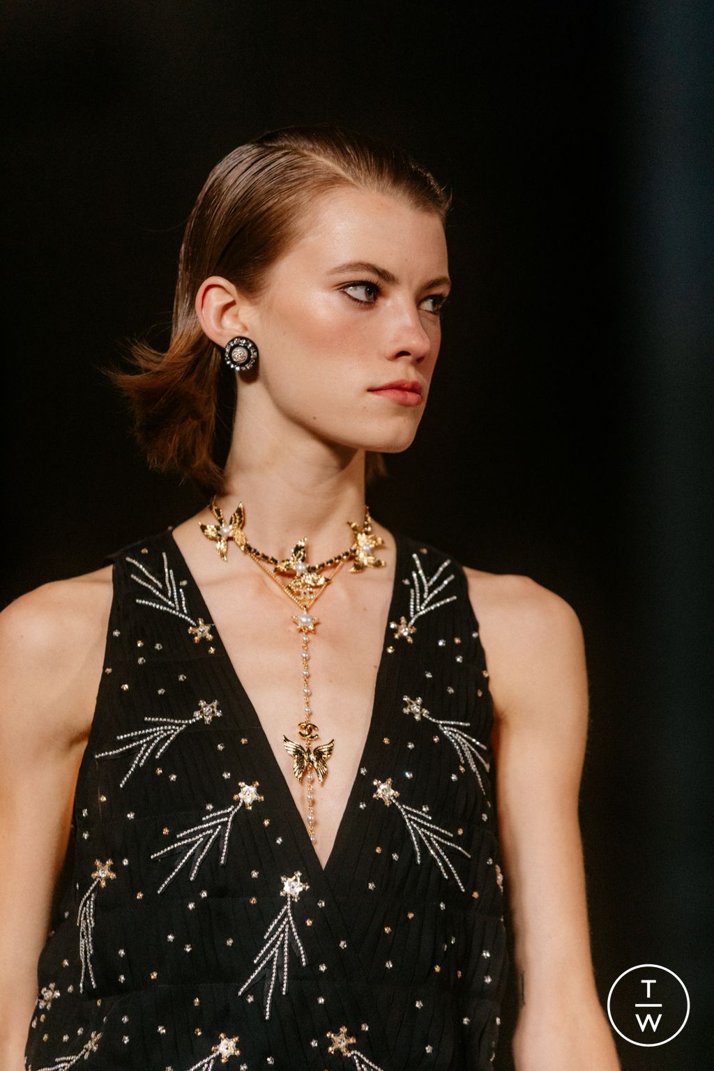 Fashion Week Paris Resort 2024 look 11 de la collection Chanel womenswear accessories