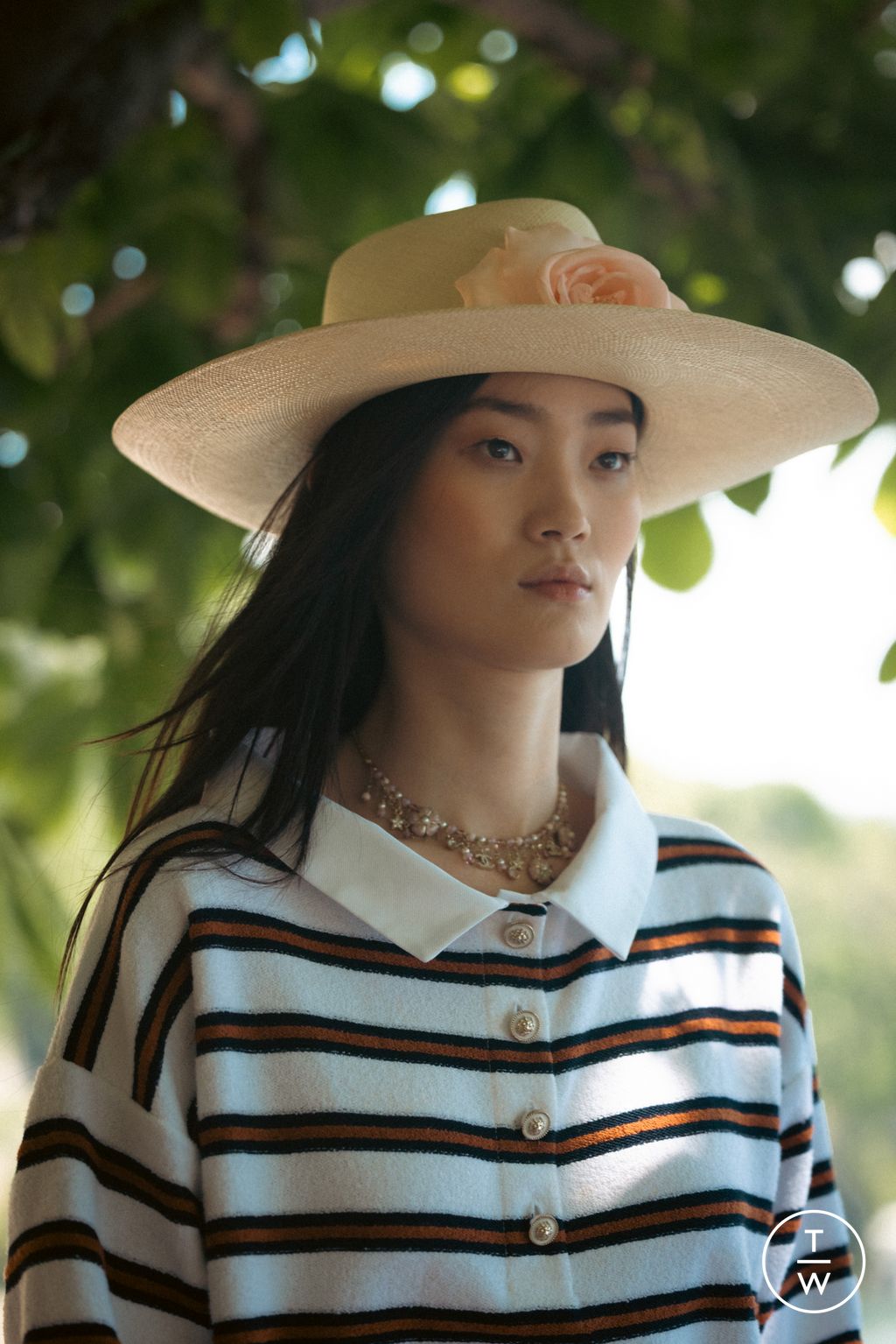 Fashion Week Paris Resort 2026 look 27 de la collection Chanel womenswear accessories