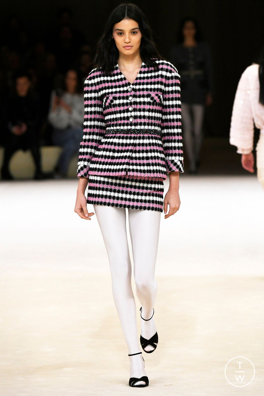 Fashion Week Paris Spring/Summer 2024 look 20 from the Chanel collection 高级定制