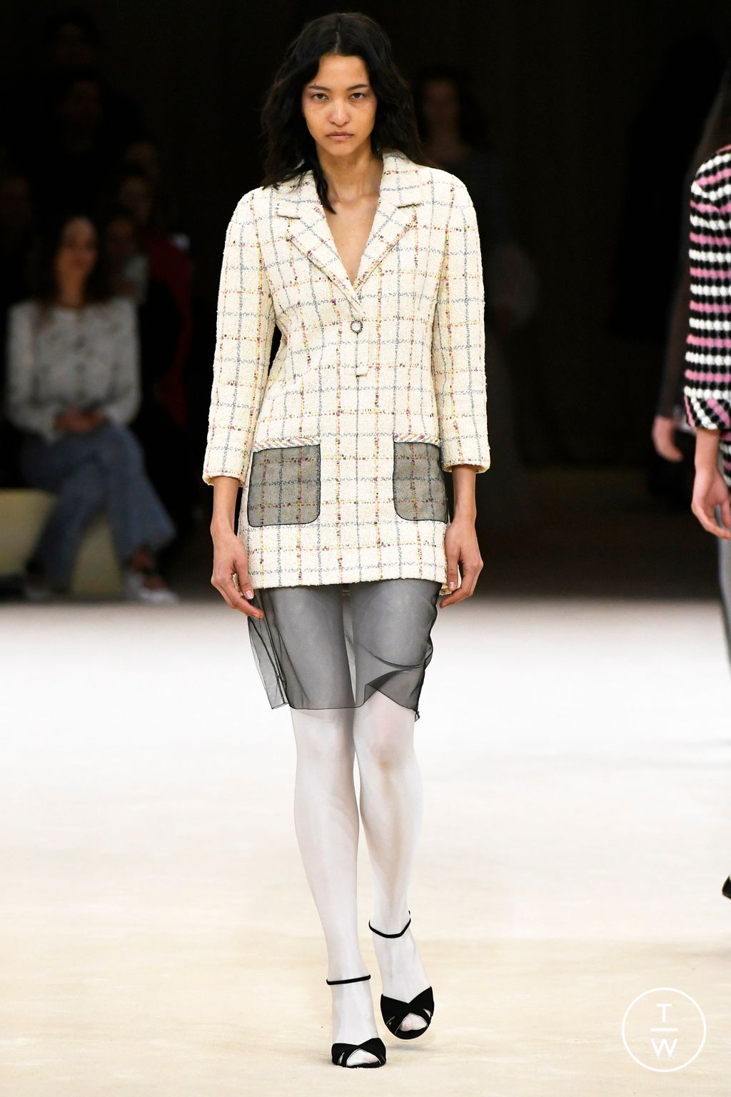 Fashion Week Paris Spring/Summer 2024 look 25 de la collection Chanel couture
