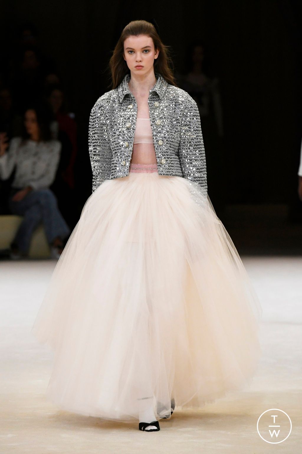 Fashion Week Paris Spring/Summer 2024 look 28 from the Chanel collection couture