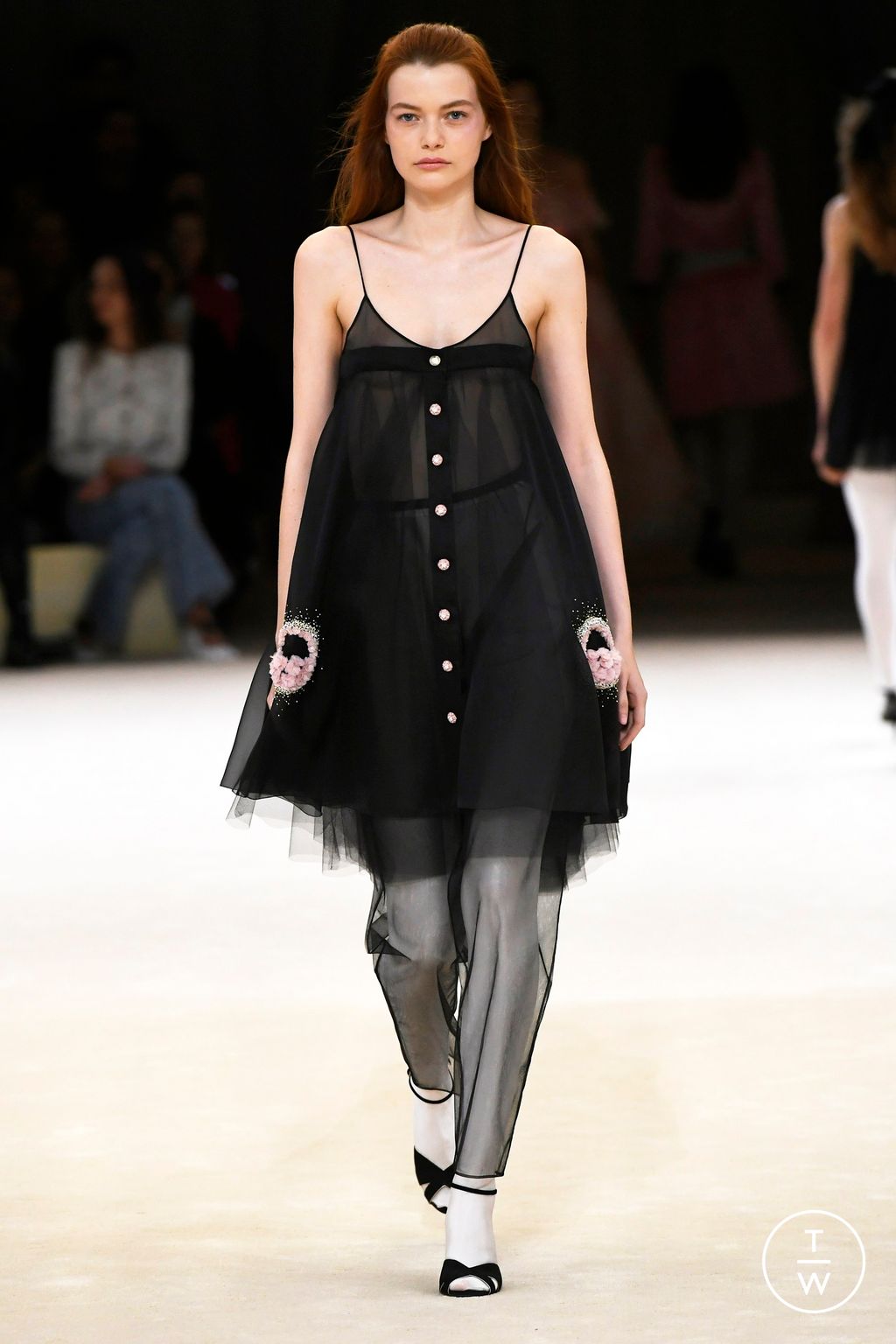 Fashion Week Paris Spring/Summer 2024 look 47 from the Chanel collection couture